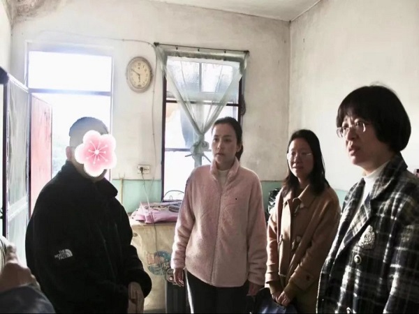 092633-108693.jpg 3.jpg