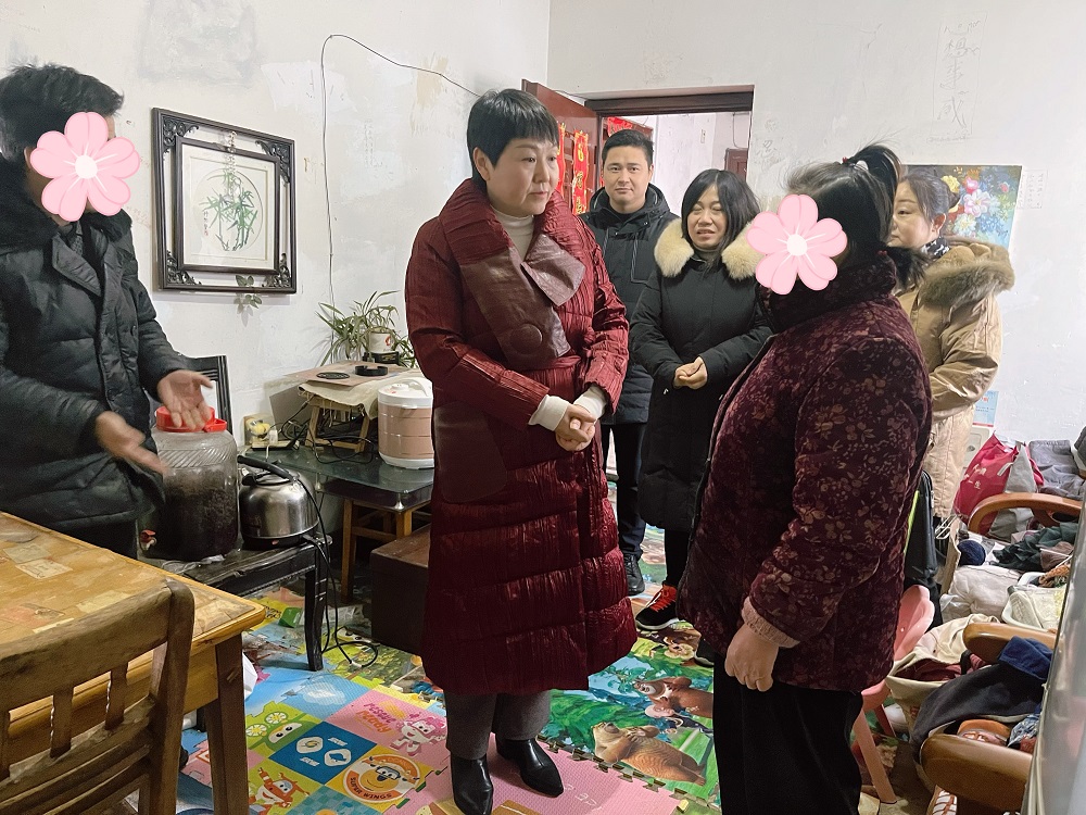 090600-282675.jpg 2.jpg